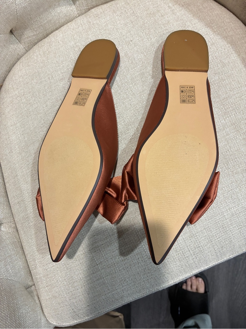 Zara Satin Pointed Bow Mule in Rust - Picture 2 of 3